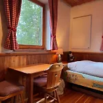 Berghaus Auf 1200m Hoehe בית נופש Bodental