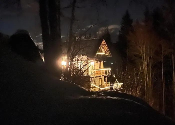 Berghaus Auf 1200m Hoehe * Bodental