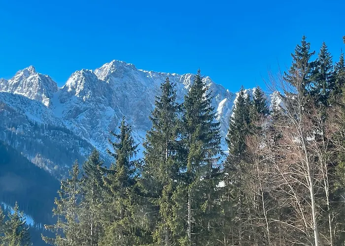 Berghaus Auf 1200m Hoehe * Bodental