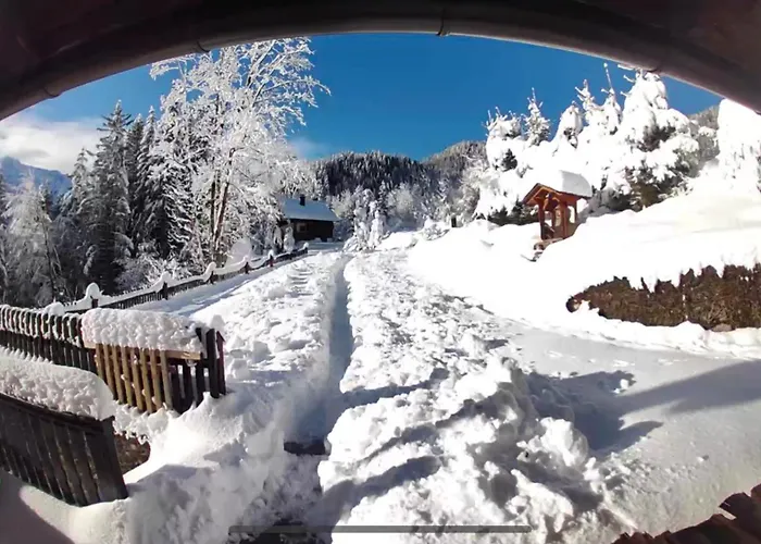 Dom wakacyjny Berghaus Auf 1200m Hoehe *